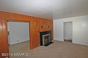 369 13th St, Plainwell, MI 49080 photo 10