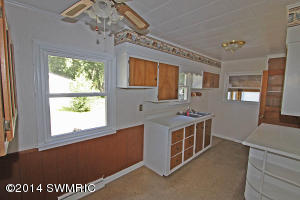 369 13th St, Plainwell, MI 49080 photo 12