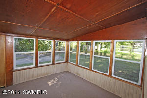 369 13th St, Plainwell, MI 49080 photo 18