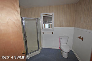 369 13th St, Plainwell, MI 49080 photo 14