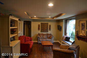 352 E Pine St, Fremont, MI 49412 photo 3