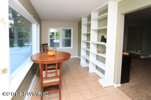 321 W Bridge St, Plainwell, MI 49080 photo 12