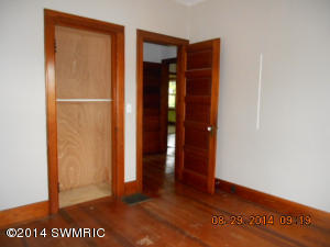 734 Harrison St, Belding, MI 48809 photo 11