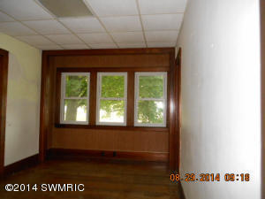 734 Harrison St, Belding, MI 48809 photo 7