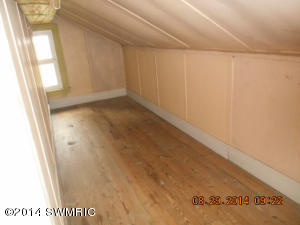 734 Harrison St, Belding, MI 48809 photo 17