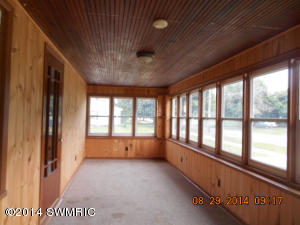 734 Harrison St, Belding, MI 48809 photo 4