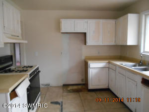 701 W May St, Belding, MI 48809 photo 6
