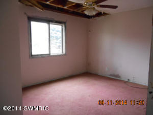 701 W May St, Belding, MI 48809 photo 9