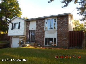 701 W May St, Belding, MI 48809 photo 1