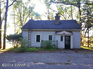 60 N Charles St, White Cloud, MI 49349 photo 17