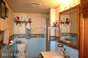 1885 S Evergreen Dr, White Cloud, MI 49349 photo 4