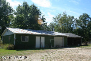 1885 S Evergreen Dr, White Cloud, MI 49349 photo 8