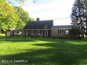 8182 28th St SE, Ada, MI 49301 photo 1