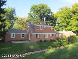8182 28th St SE, Ada, MI 49301 photo 4