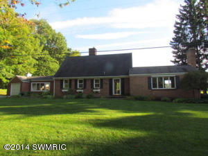 8182 28th St SE, Ada, MI 49301 photo 2