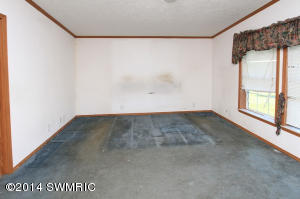 624 106th Ave, Plainwell, MI 49080 photo 11