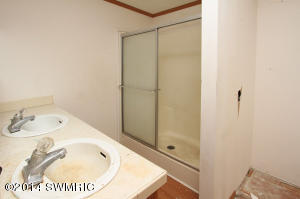 624 106th Ave, Plainwell, MI 49080 photo 18