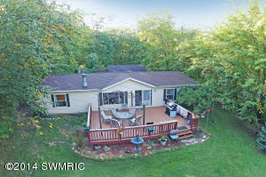 5323 Nadeau Dr, Pullman, MI 49450 photo 1