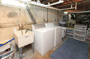 115 E Glenguile St, Parchment, MI 49004 photo 18