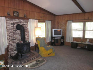 2421 N Centerline Rd, White Cloud, MI 49349 photo 9