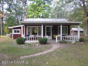 2421 N Centerline Rd, White Cloud, MI 49349 photo 1
