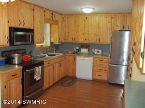 8071 E Millerton Rd, Branch, MI 49402 photo 4