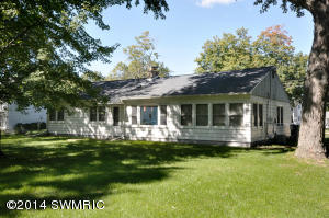 867 Upton Ave, Springfield, MI 49037 photo 15
