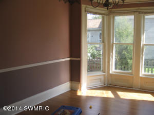 419 Monroe, Marshall, MI 49068 photo 4