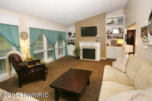309 Blarney, Plainwell, MI 49080 photo 4