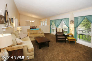309 Blarney, Plainwell, MI 49080 photo 5