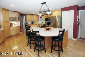 309 Blarney, Plainwell, MI 49080 photo 6