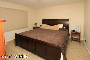156 Cherry St, Schoolcraft, MI 49087 photo 5