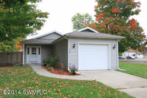 156 Cherry St, Schoolcraft, MI 49087 photo 1