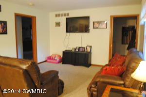 10221 Floating Bridge Rd, Marcellus, MI 49067 photo 9