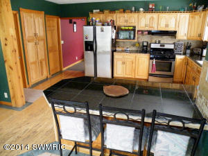 115 S Prospect St, Belding, MI 48809 photo 4