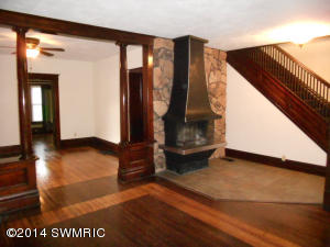 623 W Hanover, Marshall, MI 49068 photo 3