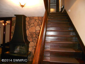 623 W Hanover, Marshall, MI 49068 photo 2