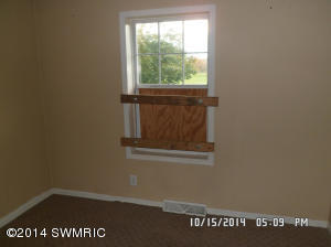 6825 N Whites Bridge Rd, Belding, MI 48809 photo 7