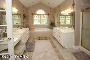 8849 Pine Island Ct, Mattawan, MI 49071 photo 12