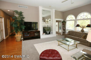 8849 Pine Island Ct, Mattawan, MI 49071 photo 5