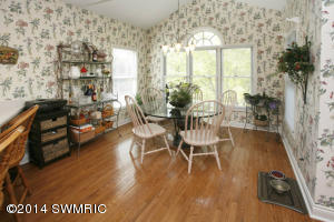 8849 Pine Island Ct, Mattawan, MI 49071 photo 10