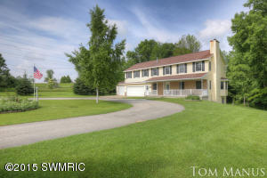 8025 Lessiter NE, Belding, MI 48809 photo 2