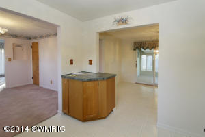 526 N Douglas, Three Rivers, MI 49093 photo 10