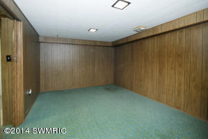 526 N Douglas, Three Rivers, MI 49093 photo 19