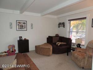 615 E Hanson St, Whitehall, MI 49461 photo 4
