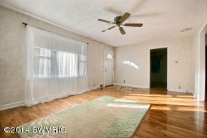 428 High St, Marshall, MI 49068 photo 4