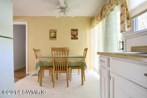 428 High St, Marshall, MI 49068 photo 5