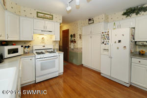 70 Peter Pan Ln, Marshall, MI 49068 photo 9