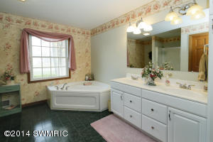 70 Peter Pan Ln, Marshall, MI 49068 photo 13