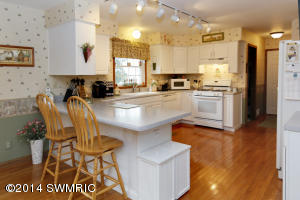 70 Peter Pan Ln, Marshall, MI 49068 photo 7
